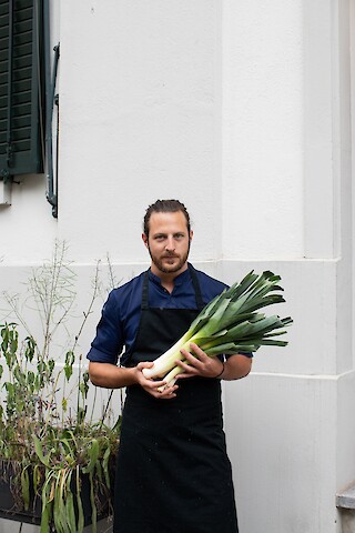 Visit Andi Bolliger at Restaurant Rechberg 1837, biodynamic leek from Gut Rheinau