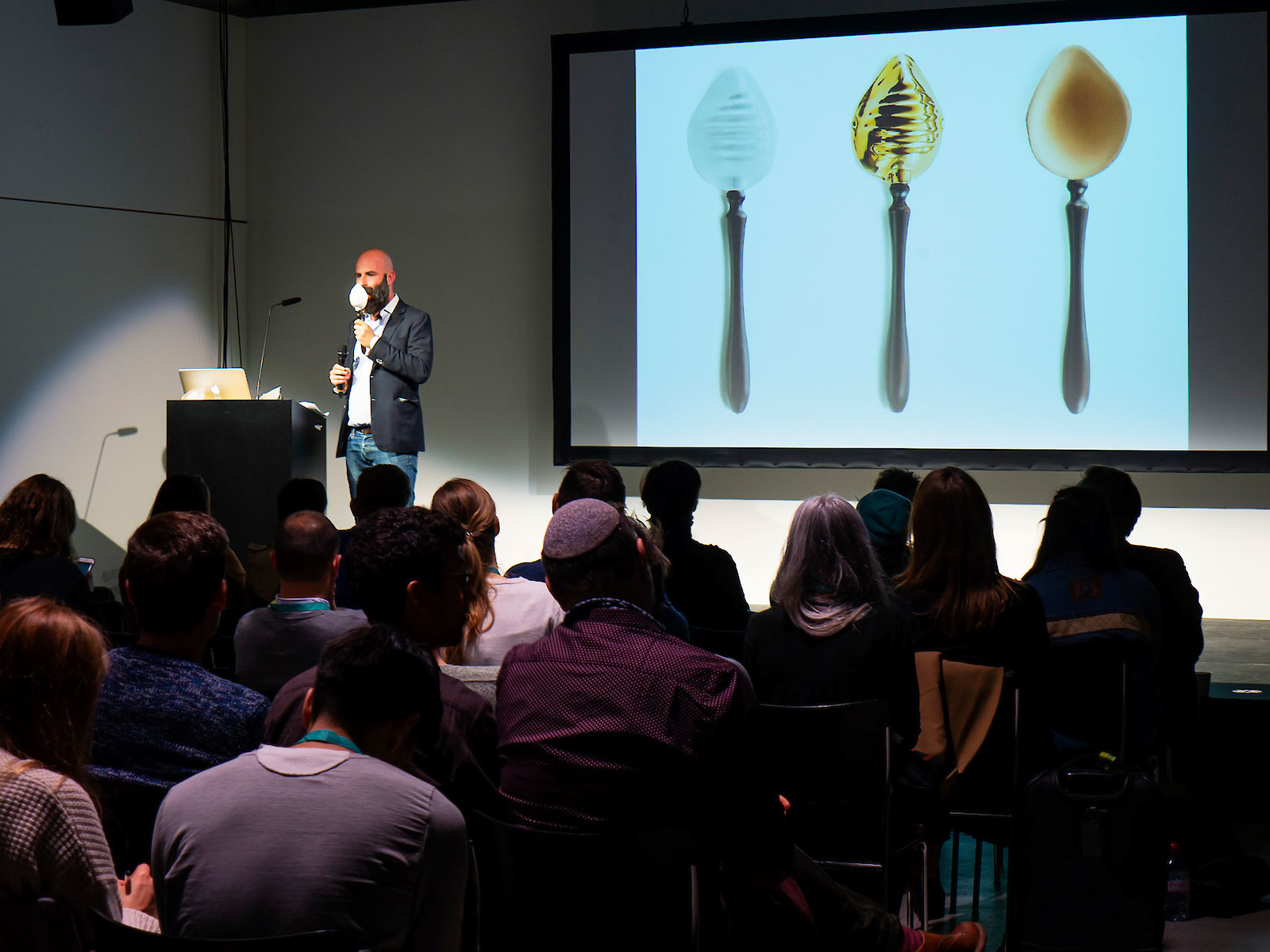 The Perfumative. Parfum in Kunst und Design