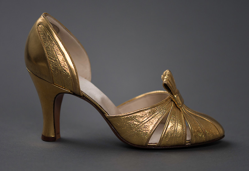 Design – Material – Zeigen. Schuhe am Beispiel des schweizerischen Unternehmens Bally. 1930–1950