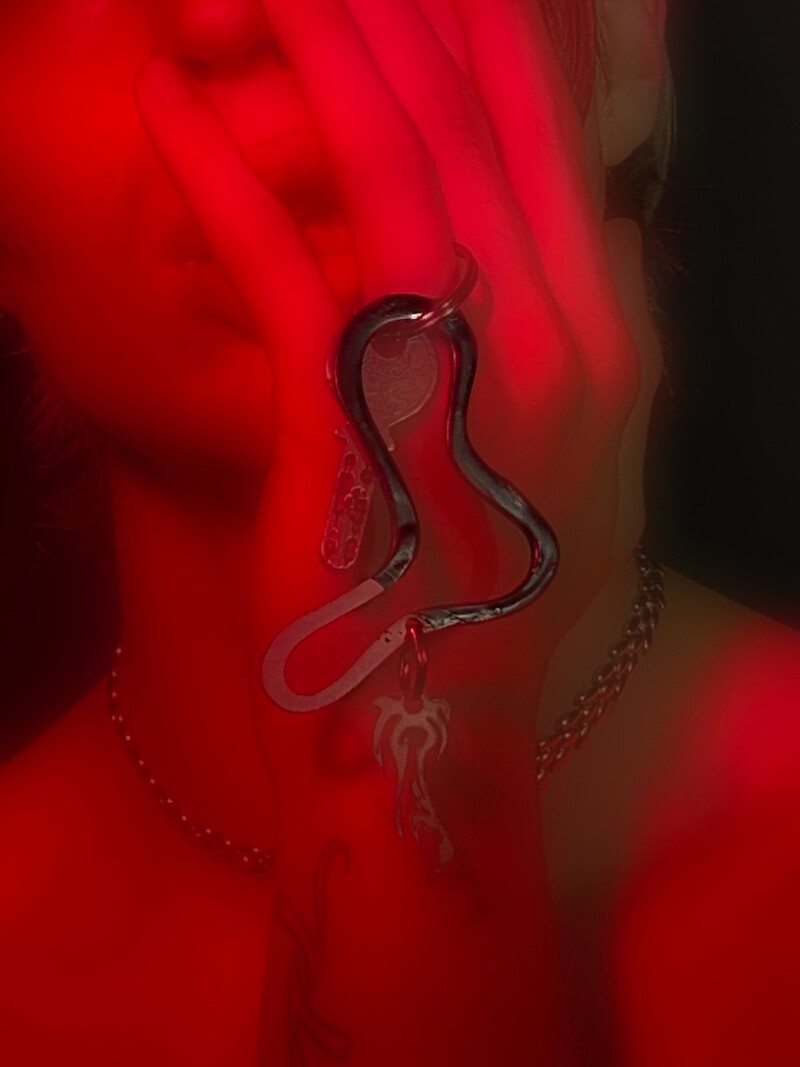 LINKED BETWEEN